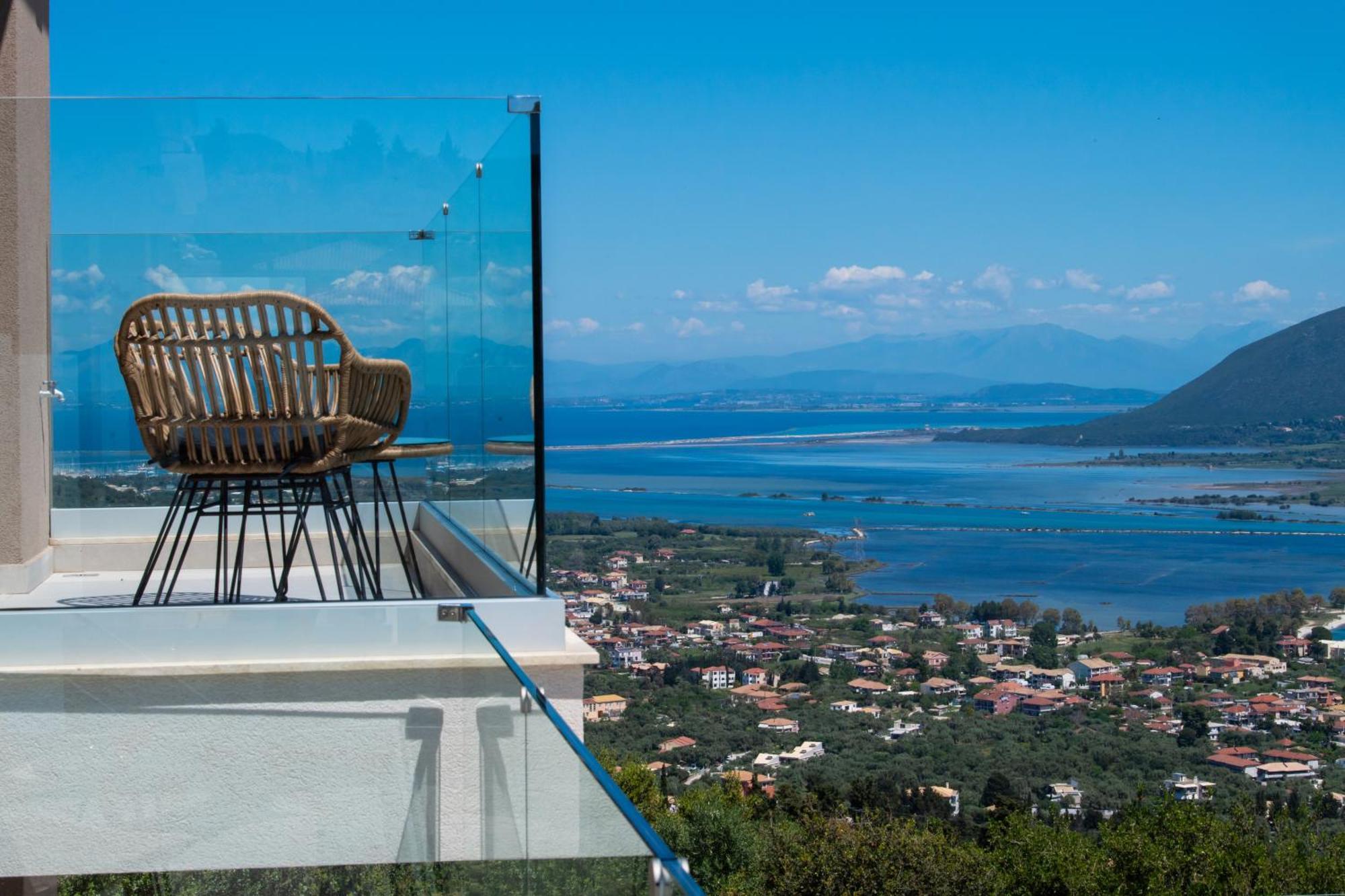 Highview Luxury Suites Katouna Екстер'єр фото