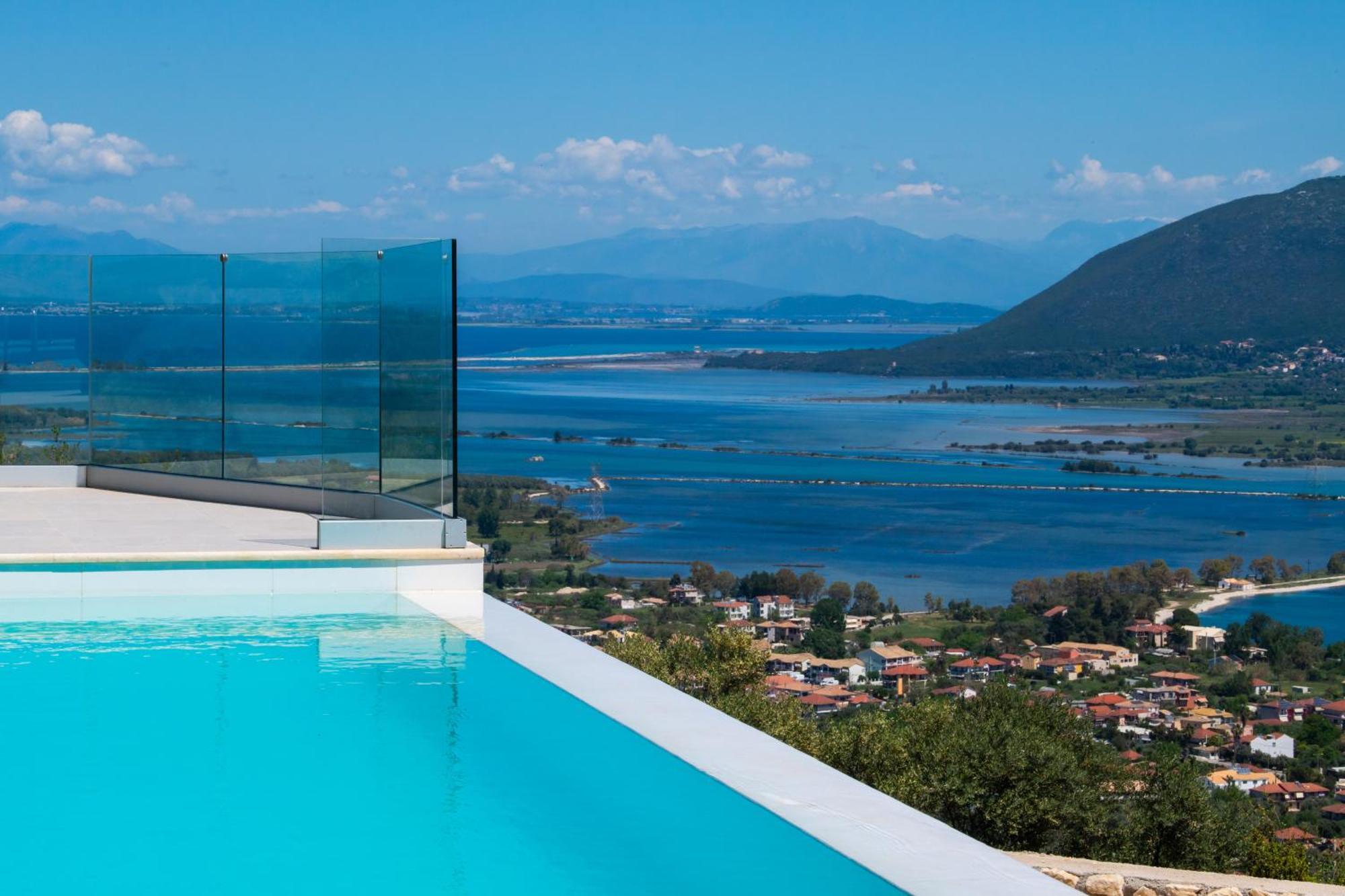 Highview Luxury Suites Katouna Екстер'єр фото
